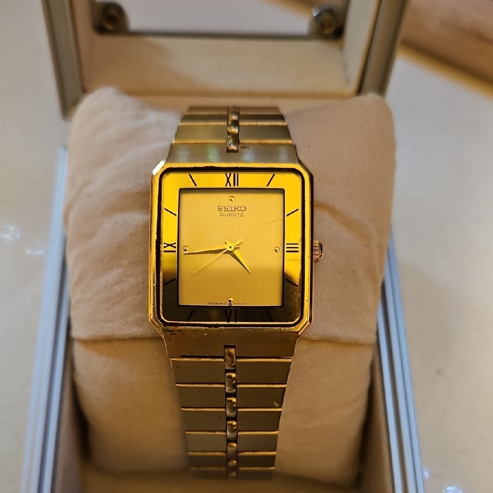 RARE Vintage Square Tank Watch - Picture 7 of 8